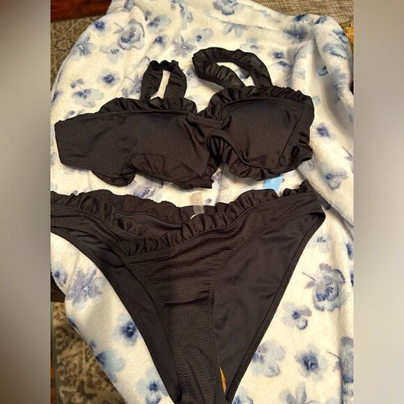 CUPSHE New with tags black ruffle bikini crossover front bottoms textured XL - Picture 2 of 9